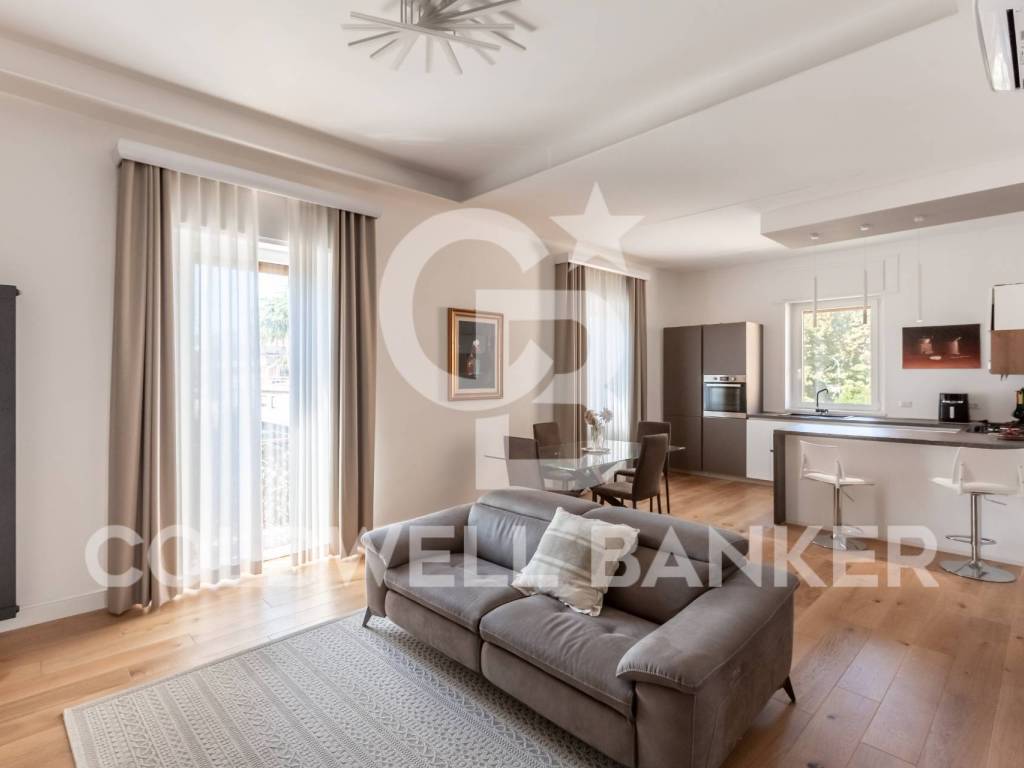 appartamento in vendita a Roma in zona Tor di Quinto