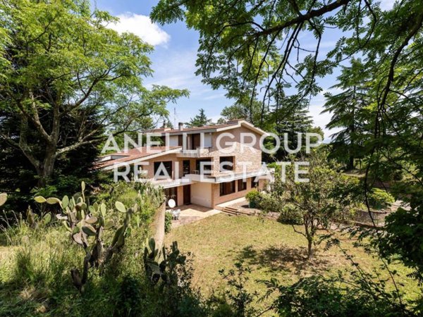 casa indipendente in vendita a Roma in zona Grottarossa