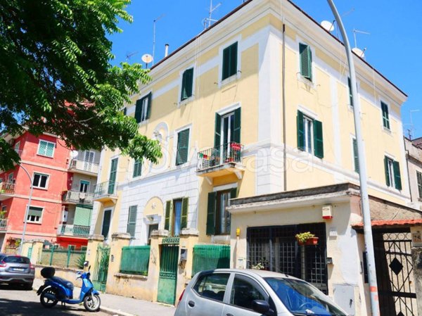 appartamento in vendita a Roma in zona Tuscolano