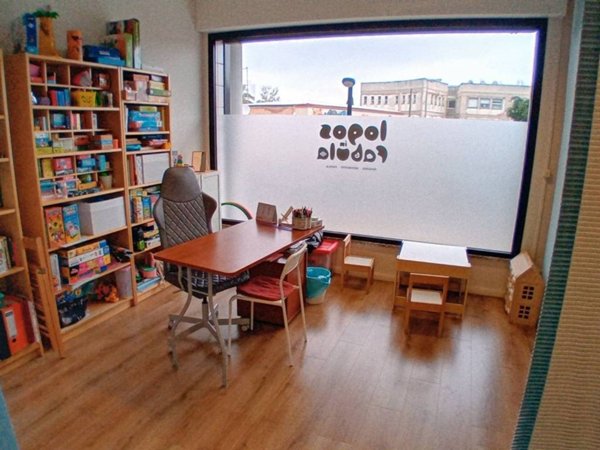 negozio in vendita a Roma in zona Ardeatino