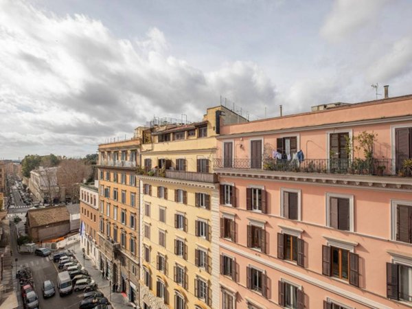 appartamento in vendita a Roma in zona Esquilino
