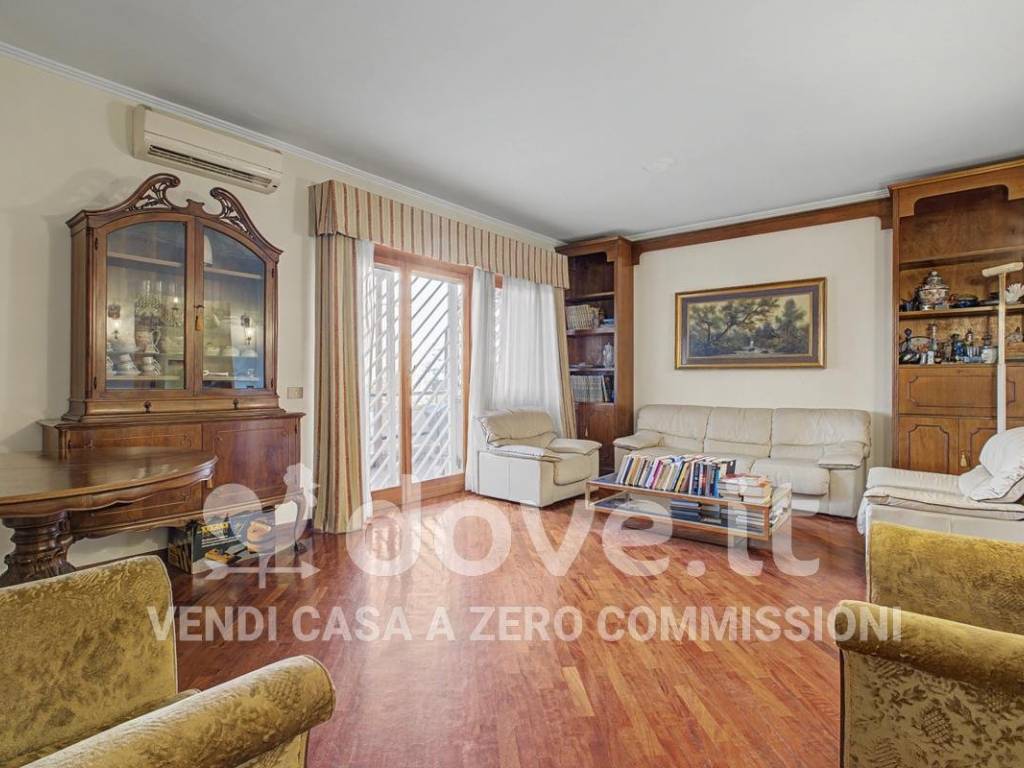 appartamento in vendita a Roma in zona Torrino
