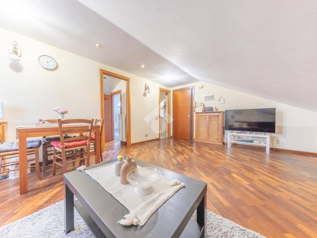 appartamento in vendita a Roma in zona Casal Morena