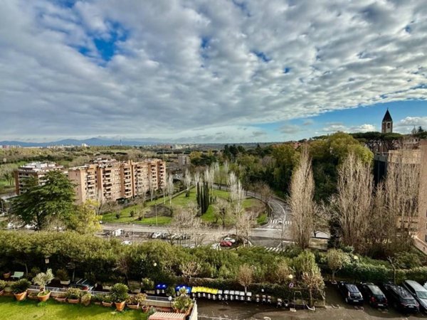appartamento in vendita a Roma in zona Torrino
