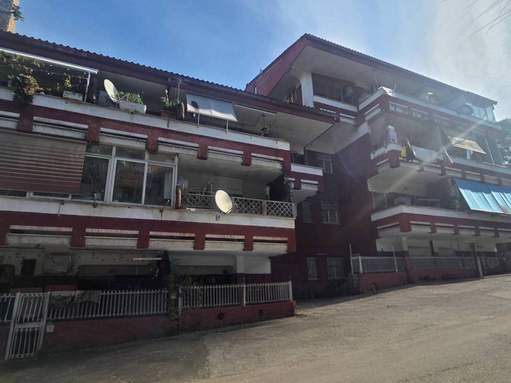 appartamento in vendita a Roma in zona Tomba di Nerone