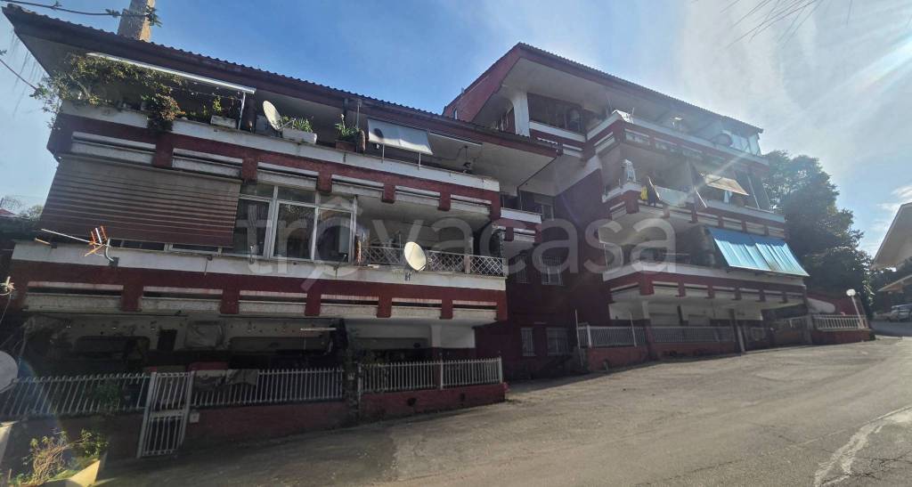 appartamento in vendita a Roma in zona Tomba di Nerone