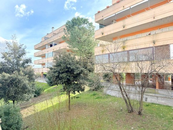 appartamento in vendita a Roma in zona Ponte di Nona
