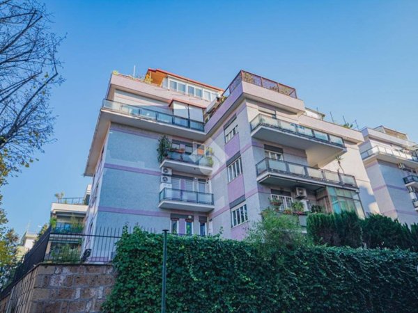 appartamento in vendita a Roma in zona Giuliano Dalmata