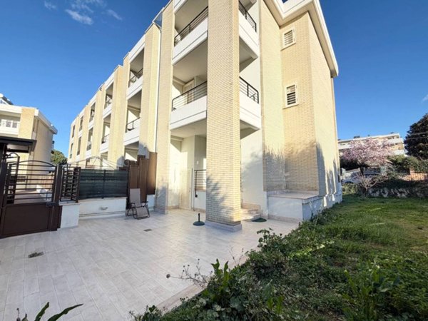 appartamento in vendita a Roma in zona Tor Vergata/Torrenova