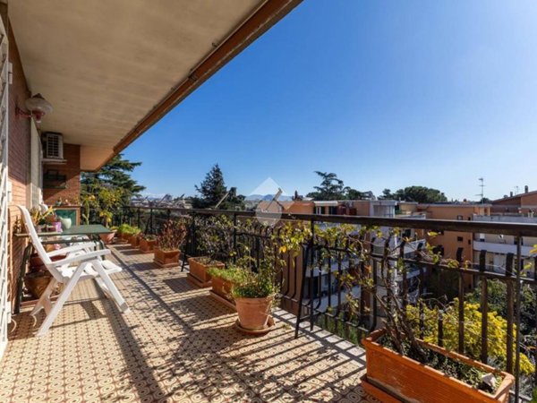 appartamento in vendita a Roma in zona Gianicolense