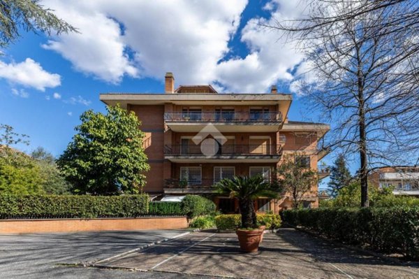 appartamento in vendita a Roma in zona Gianicolense