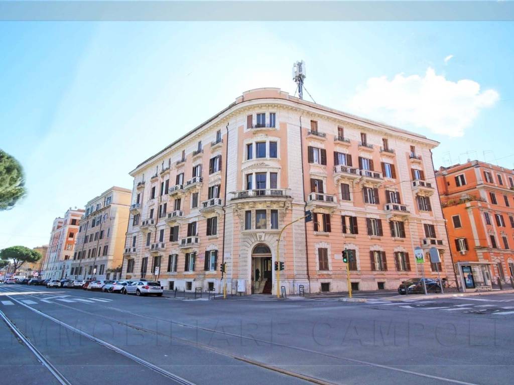 ufficio in vendita a Roma in zona Trieste