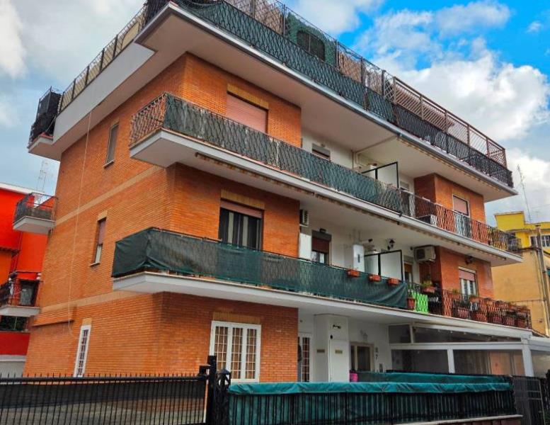 appartamento in vendita a Roma in zona Ottavia