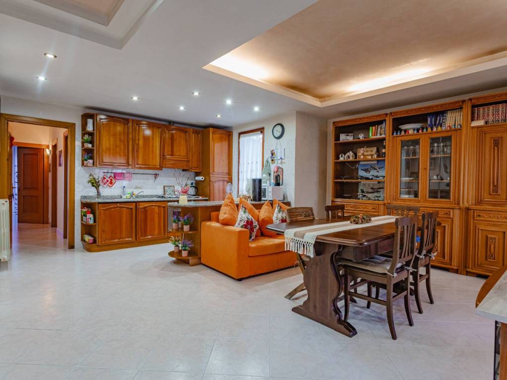 appartamento in vendita a Roma in zona Casalotti