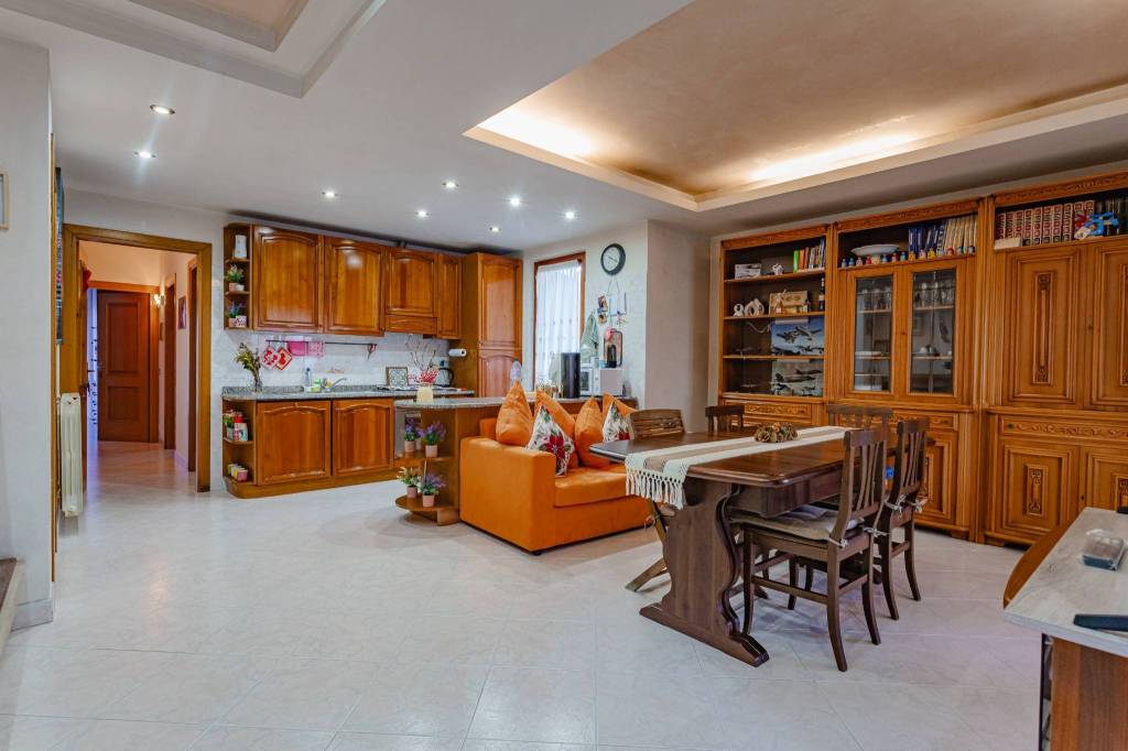 appartamento in vendita a Roma in zona Ottavia