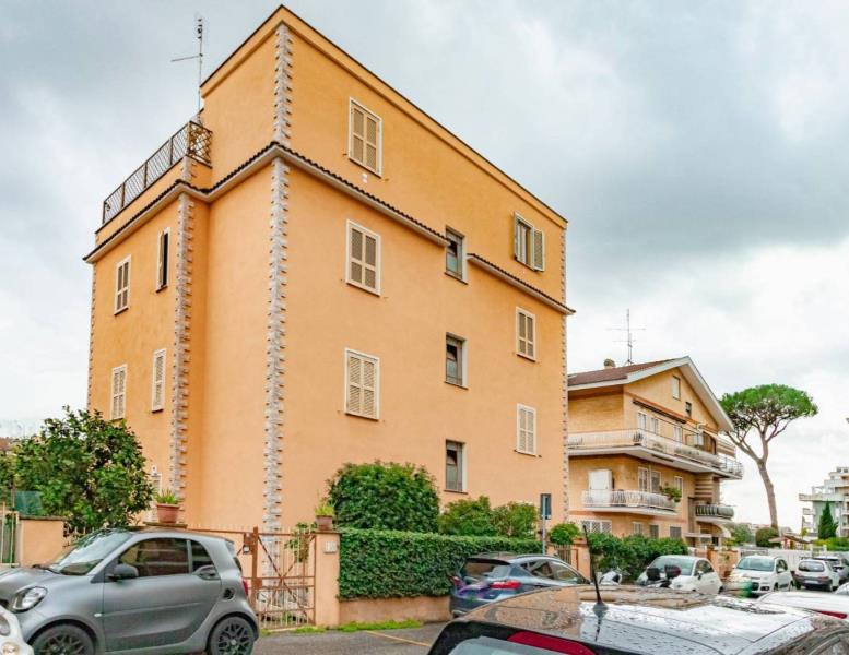 appartamento in vendita a Roma in zona Primavalle