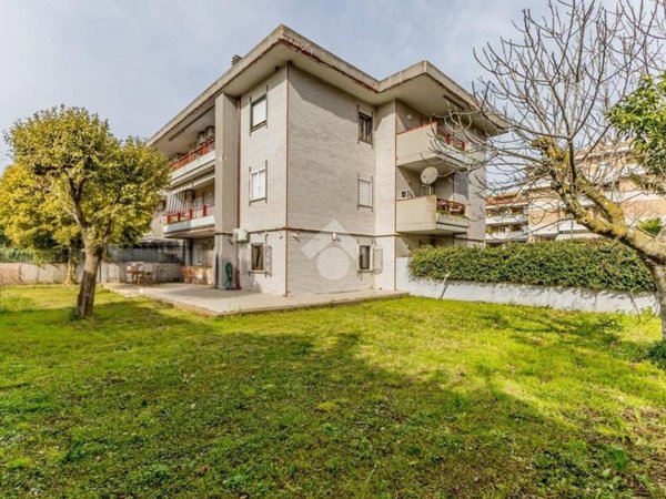 appartamento in vendita a Roma in zona Olgiata