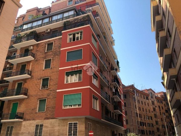 appartamento in vendita a Roma in zona Nomentano
