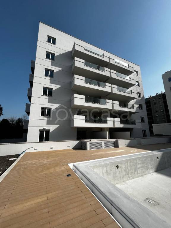 appartamento in vendita a Roma in zona Torre Maura