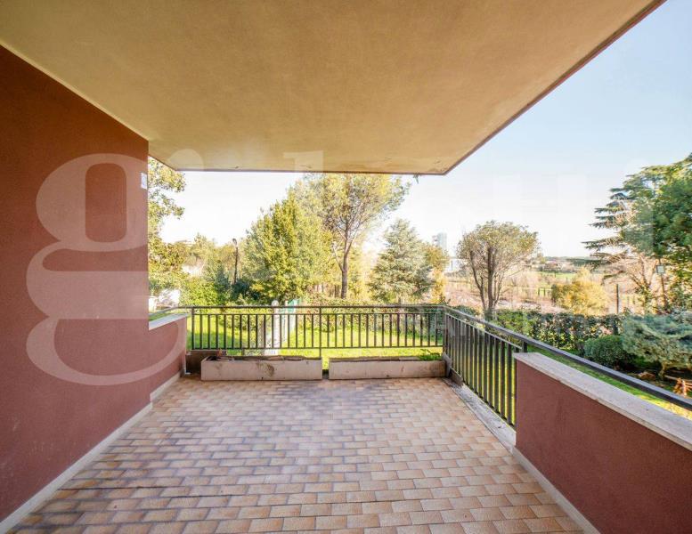 appartamento in vendita a Roma in zona Mostacciano