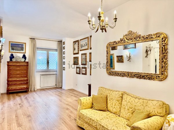 appartamento in vendita a Roma in zona Tor di Quinto