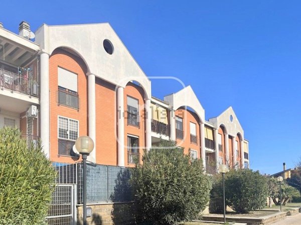 appartamento in vendita a Roma in zona Lunghezza