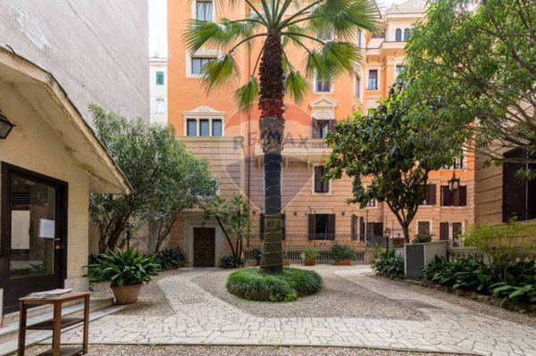 appartamento in vendita a Roma in zona Della Vittoria