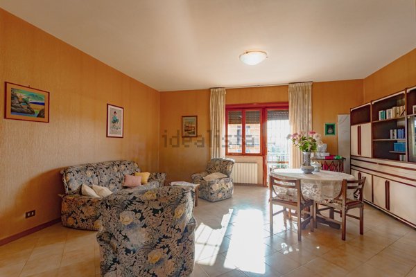 appartamento in vendita a Roma in zona Palmarola