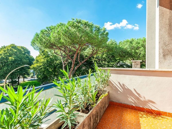 appartamento in vendita a Roma in zona Ardeatino