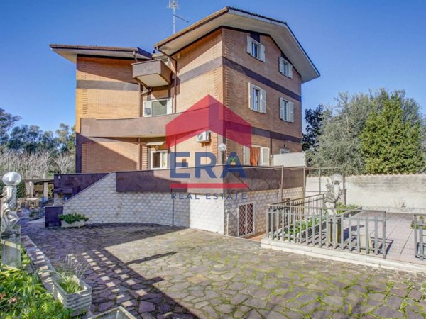 casa indipendente in vendita a Roma in zona Castel di Leva