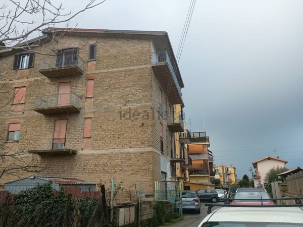 appartamento in vendita a Roma in zona Casal Morena