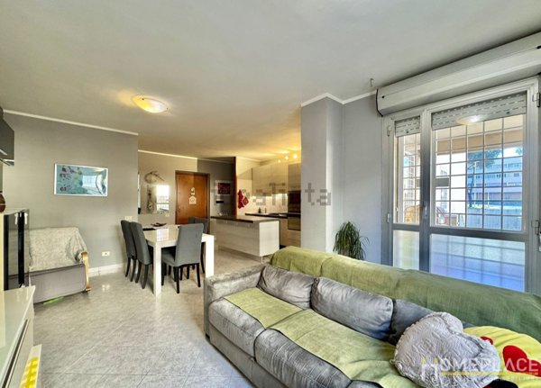 casa indipendente in vendita a Roma in zona Torre Gaia