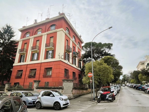 appartamento in vendita a Roma in zona Gianicolense