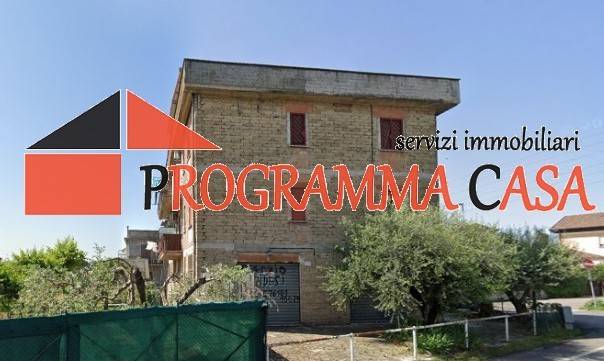 negozio in vendita a Roma in zona Sette Bagni