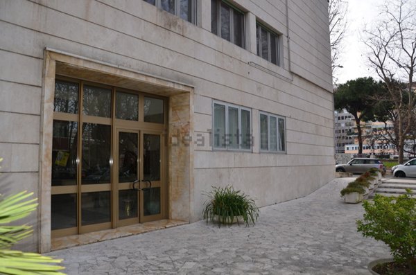 appartamento in vendita a Roma in zona Ardeatino