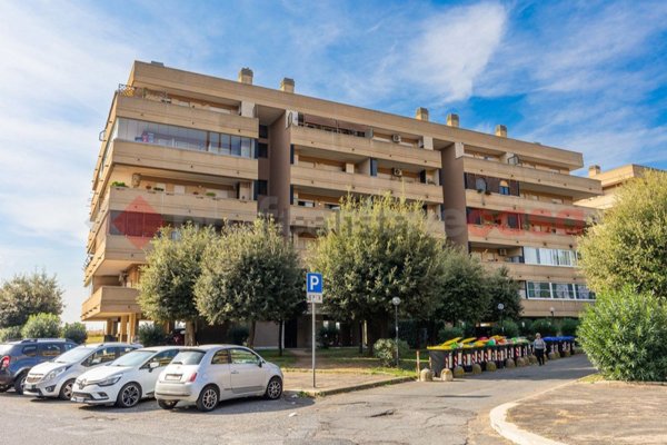 appartamento in vendita a Roma in zona Ponte di Nona
