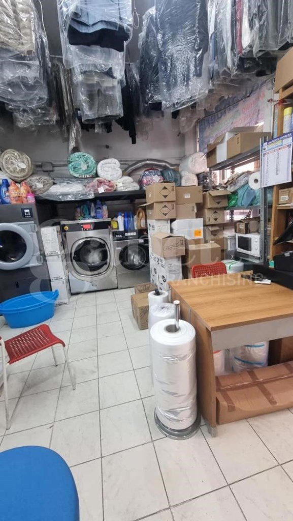 negozio in vendita a Roma in zona Esquilino