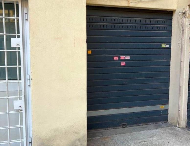 locale commerciale in vendita a Roma