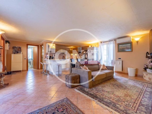 appartamento in vendita a Roma in zona Ponte di Nona