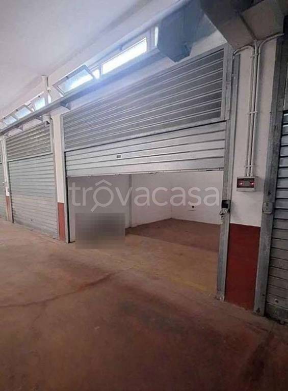 appartamento in vendita a Roma in zona Torre Angela