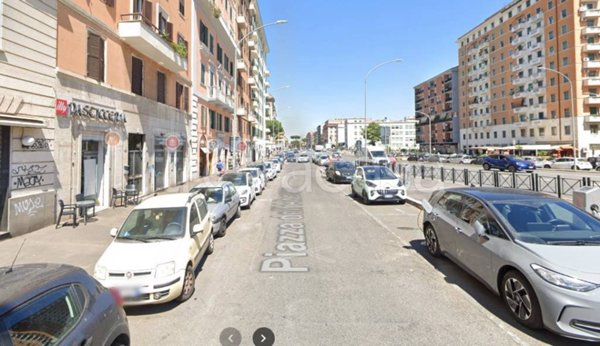 appartamento in vendita a Roma in zona Appio Latino
