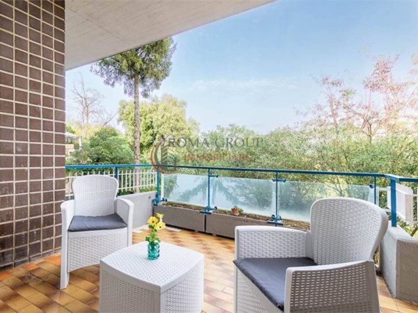 appartamento in vendita a Roma in zona Tomba di Nerone