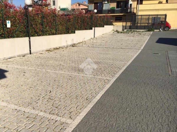 appartamento in vendita a Roma in zona Casal Morena