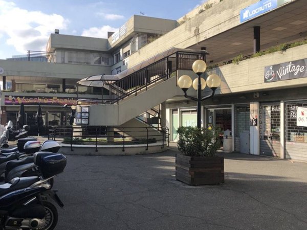 ufficio in vendita a Roma in zona Collatino