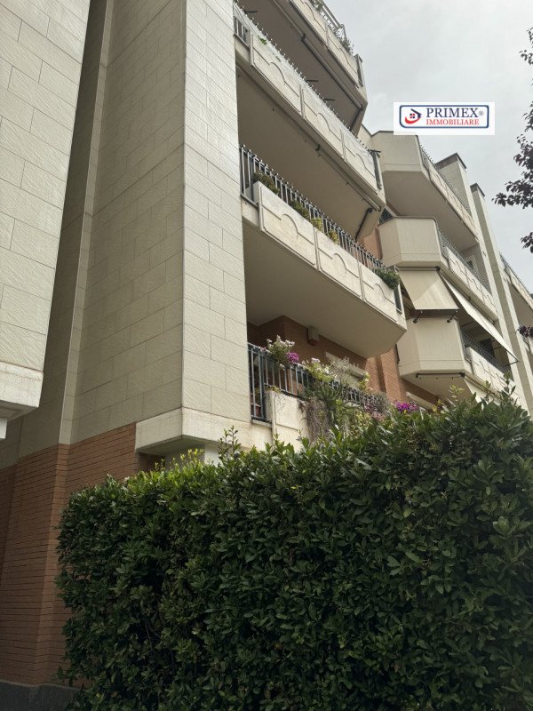 appartamento in vendita a Roma in zona Massimina/Casal Lumbroso