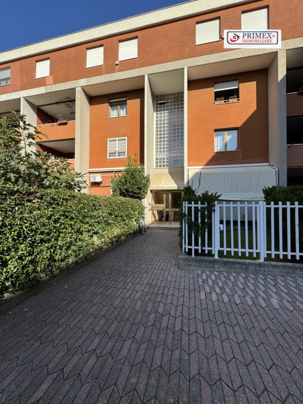 appartamento in vendita a Roma in zona Casal Palocco