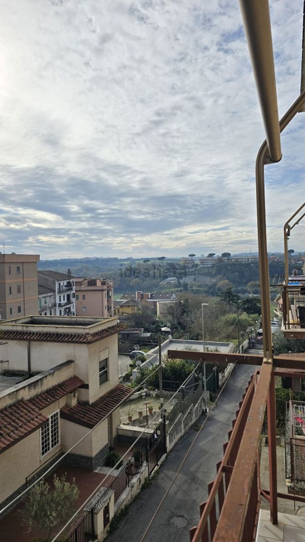 appartamento in vendita a Roma in zona Prima Porta