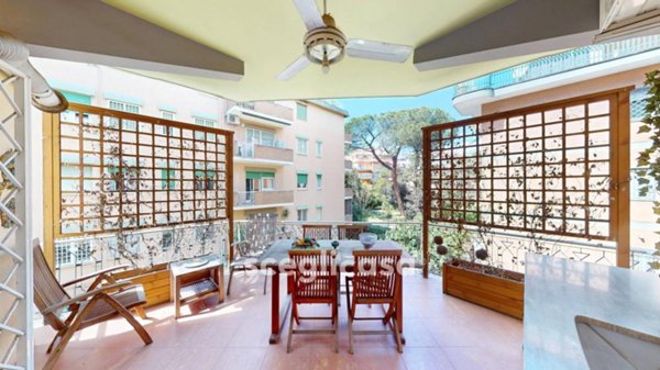 appartamento in vendita a Roma in zona Appio Latino