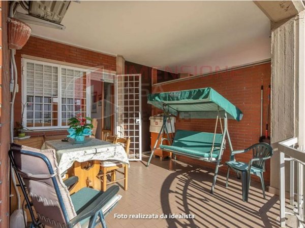 appartamento in vendita a Roma in zona Tor Cervara