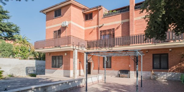 appartamento in vendita a Roma in zona Castelverde